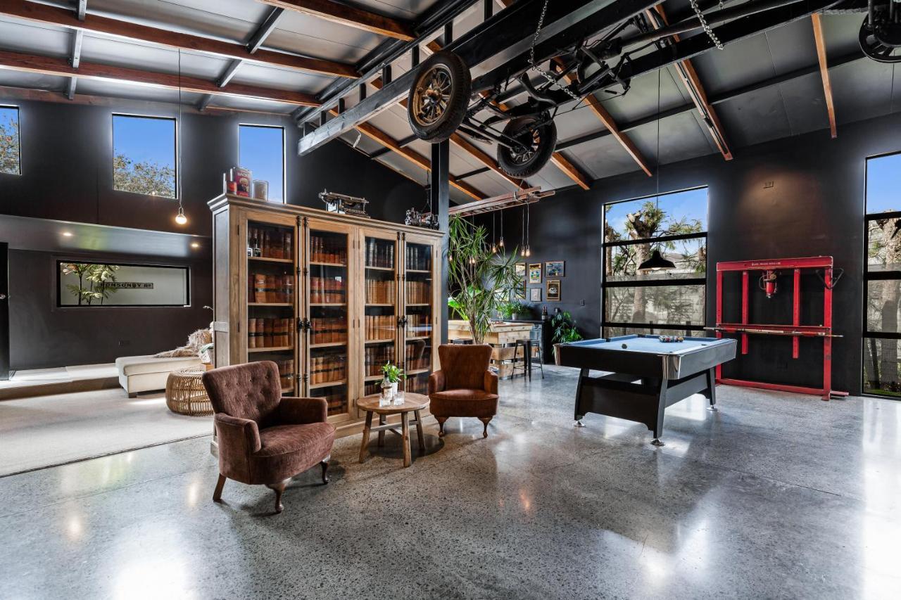 The Black Barn Auckland Luaran gambar