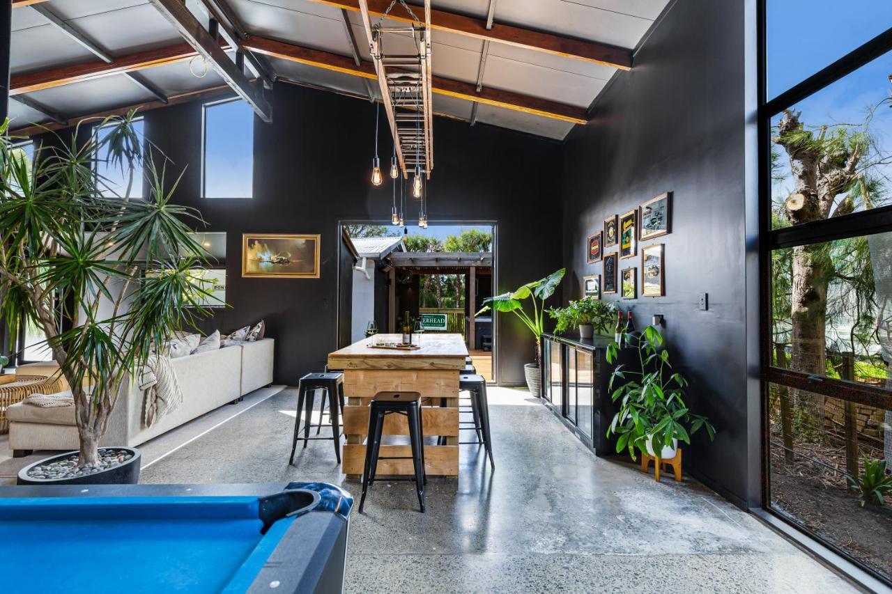 The Black Barn Auckland Luaran gambar
