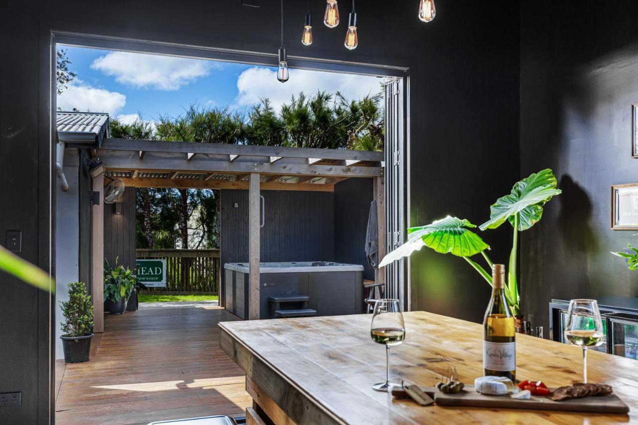 The Black Barn Auckland Luaran gambar